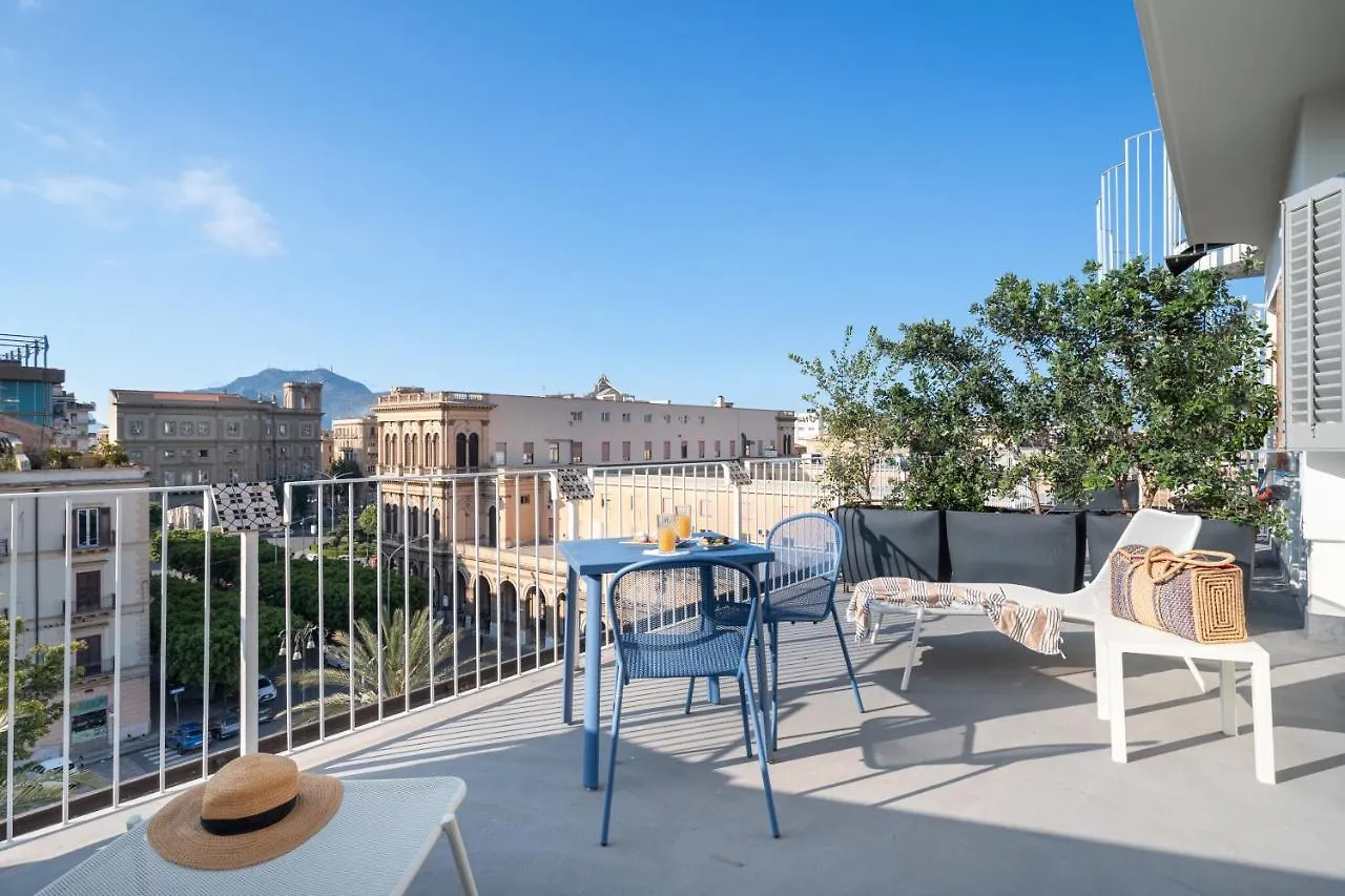 Attico 37 - Queen Room Con Terrazza Privata location